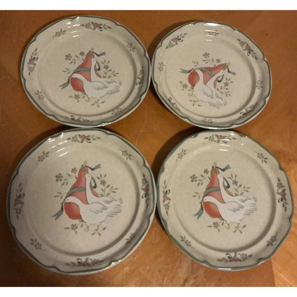 International Tableworks Marmalade Goose Stoneware Salad Plates 7.5